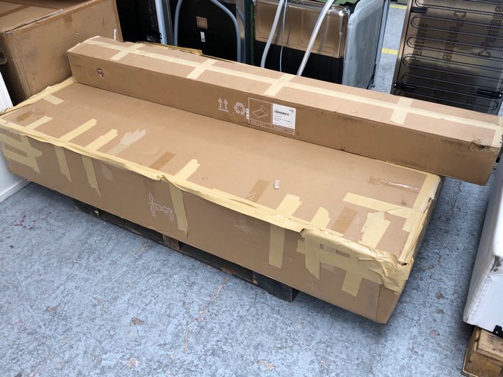 John Pye Auctions SUPERKING SLEEP CAP BED FRAME IN NATURAL