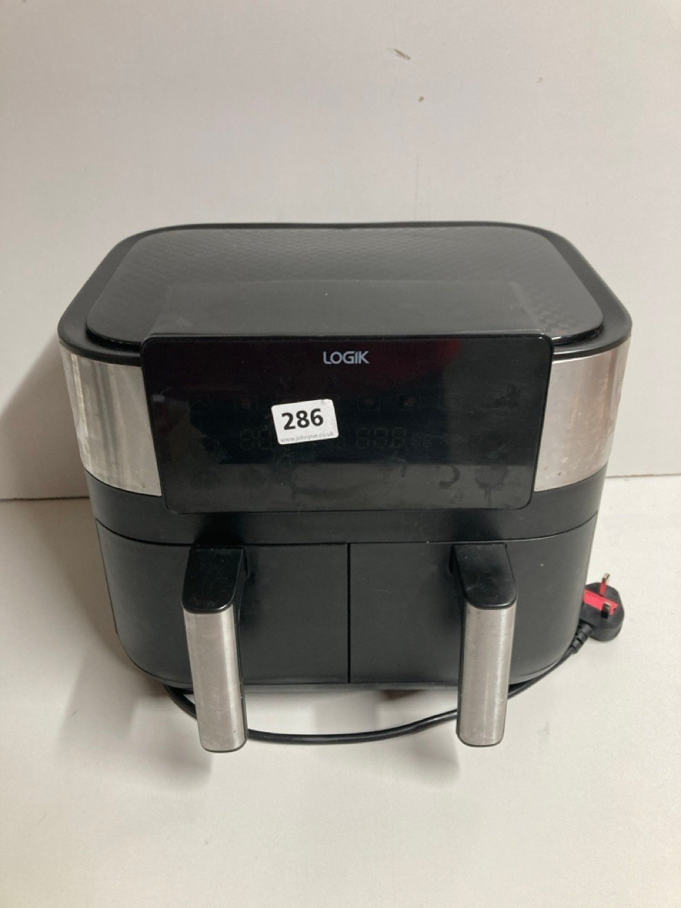 2 X LOGIK AIR FRYERS