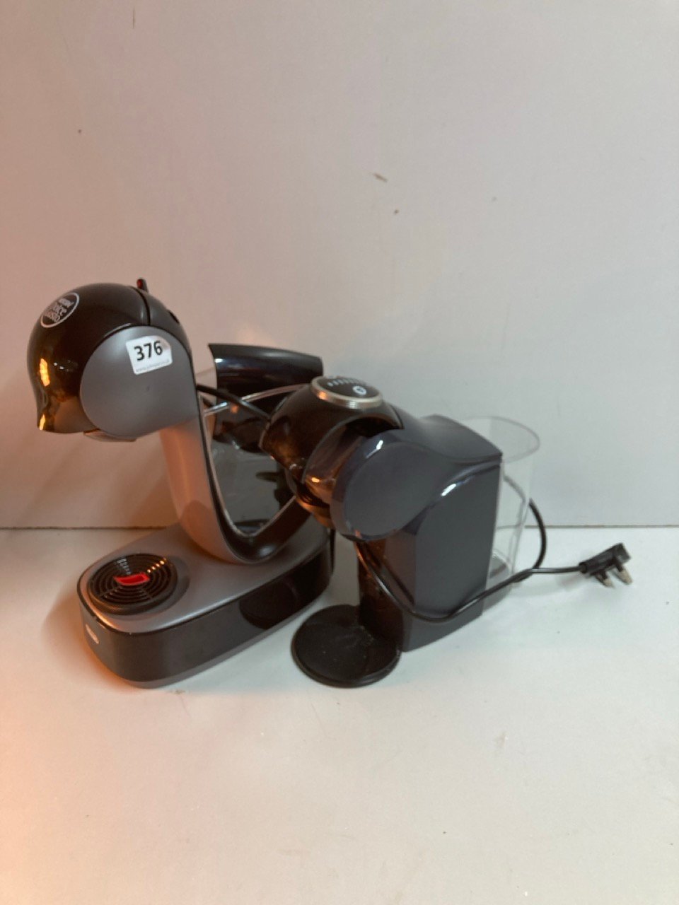 2 X COFFEE MACHINES TO INCLUDE NESCAFE DOLCE GUSTO