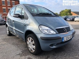 Location: Nottingham - 2004 MERCEDES A140 CLASSIC SE SWB 5 Door Hatchback REG: LS04AEF, Keys: No, MOT Expiry date: 20/09/2024, 1397 Petrol, 5 Speed Manual Petrol, Former Keepers: 7