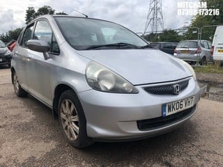 Location: Mitcham - 2006 HONDA JAZZ SE 5 Door Hatchback REG: WK06VHT, Keys: No, MOT Expiry date: 19/05/2025, 1339 Petrol, 5 Speed Manual Petrol, Former Keepers: 7