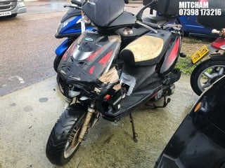 Location: Mitcham - 2015 LINTEX HT125T-21  Motorcycle REG: GX15HXF, Keys: No, MOT Expiry date: 03/01/2024, 124 Petrol, Automatic, Former Keepers: 6