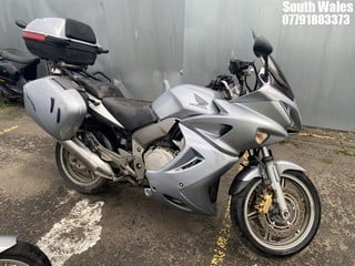 Location: South Wales - 2009 HONDA CBF 1000 AT-9 Motorcycle REG: CK09NDD, Keys: No, MOT Expiry date: 22/01/2022, 998 Petrol, 6 Speed manual petrol, Former Keepers: 6