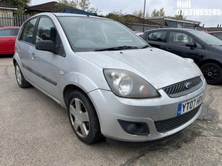 Location: Hull - 2007 FORD FIESTA ZETEC CLIMATE 5 Door Hatchback REG: YT07HRW, Keys: No, MOT Expiry date: 27/03/2024, 1242 Petrol, 5 Speed Manual Petrol, Former Keepers: 4