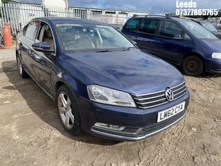 Location: Leeds - 2012 VOLKSWAGEN  PASSAT SE BLUEMOTN TECH T 4 Door Saloon REG: LM62CYA, Keys: No, MOT Expiry date: 09-01-2025, 1968 Diesel, 6 Speed Semi Auto Diesel, Former Keepers: 5