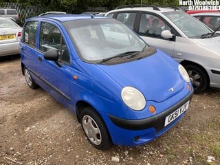 Location: North Woolwich - 2001 DAEWOO MATIZ SE 5 Door Hatchback REG: GK51YJY, Keys: No, MOT Expiry date: 30/06/2024, 796 Petrol, 5 Speed Manual Petrol, Former Keepers: 7