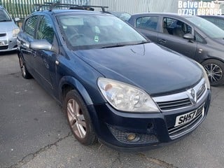 Location: Belvedere - 2007 VAUXHALL ASTRA SXI TWINPORT 5 Door Hatchback REG: SH57DXK, Keys: No, MOT Expiry date: 25/01/2024, 1364 Petrol, 5 Speed Manual Petrol, Former Keepers: 4