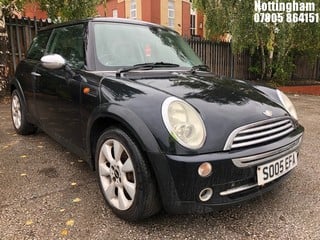 Location: Nottingham - 2005 MINI MINI COOPER 3 Door Hatchback REG: SO05EFA, Keys: No, MOT Expiry date: 12/02/2024, 1598 Petrol, 5 Speed Manual Petrol, Former Keepers: 7