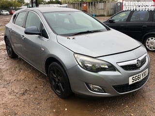 Location: Peterborough - 2011 VAUXHALL ASTRA SRI 5 Door Hatchback REG: SG61YXU, Keys: No, MOT Expiry date: 15/12/2024, 1398 Petrol, 5 Speed Manual Petrol, Former Keepers: 6