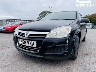 Location: Plymouth - 2008 VAUXHALL ASTRA LIFE A/C A 5 Door Hatchback REG: YE58VXA, Keys: No, MOT Expiry date: 29/06/2024, 1796 Petrol, 4 Speed Auto Petrol, Former Keepers: 6