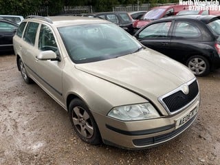 Location: North Woolwich - 2006 SKODA OCTAVIA AMBIENTE TDI PD8V Estate REG: AE06MTU, Keys: No, MOT Expiry date: 23/05/2024, 1968 Diesel, 6 Speed Manual Diesel, Former Keepers: 10