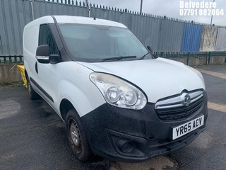 Location: Belvedere - 2015 VAUXHALL COMBO 2000 L1H1 CDTI Panel Van REG: YR65ACV, Keys: No, MOT Expiry date: 24/07/2025, 1248 Diesel, 5 Speed Manual Diesel, Former Keepers: 4