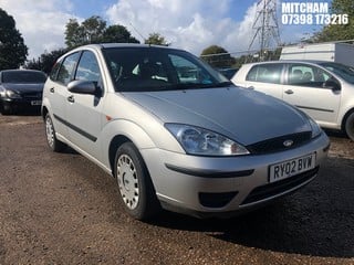 Location: Mitcham - 2002 FORD FOCUS FLIGHT 5 Door Hatchback REG: RY02BVW, Keys: No, MOT Expiry date: 23/04/2025, 1596 Petrol, 5 Speed Manual Petrol, Former Keepers: 3