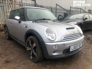 Location: Mitcham - 2003 MINI MINI COOPER S 3 Door Hatchback REG: LX03YOT, Keys: No, MOT Expiry date: 11/03/2025, 1598 Petrol, 6 Speed Manual Petrol, Former Keepers: 6