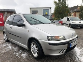 Location: Nottingham - 2003 FIAT PUNTO SPORTING 16V Saloon REG: RK03JXL, Keys: No, MOT Expiry date: 28/04/2024, 1242 Petrol, 6 Speed Manual Petrol, Former Keepers: 13