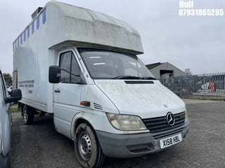 Location: Hull - 2000 MERCEDES SPRINTER 308 CDI LWB Box Van REG: X158HBL, Keys: No, MOT Expiry date: 20/12/2024, 2151 Diesel, 5 Speed Manual Diesel, Former Keepers: 5