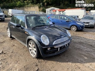 Location: Leeds - 2004 MINI MINI COOPER AUTO 3 Door Hatchback REG: LM04HUJ, Keys: No, MOT Expiry date: 05-07-2025, 1598 Petrol, Variable Speed Auto Petrol, Former Keepers: 8