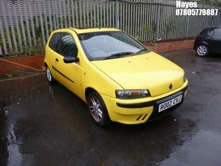 Location:  Hayes - 2002 FIAT PUNTO SPORTING 16V Saloon REG: RO02CVJ, Keys: No, MOT Expiry date: 29/12/2024, 1242 Petrol, 6 Speed Manual Petrol, Former Keepers: 5