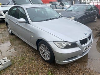 Location: North Woolwich - 2007 BMW 318I SE 4 Door Saloon REG: MF07OJN, Keys: No, MOT Expiry date: 03/03/2025, 1995 Petrol, 6 Speed Manual Petrol, Former Keepers: 13