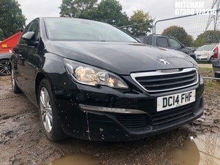 Location: Mitcham - 2014 PEUGEOT 308 ACTIVE HDI 5 Door Hatchback REG: DC14FHF, Keys: No, MOT Expiry date: 29/07/2025, 1560 Diesel, 5 Speed Manual Diesel, Former Keepers: 3