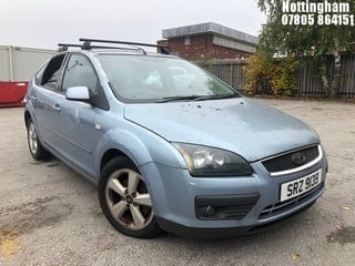 Location: Nottingham - 2008 FORD FOCUS ZETEC CLIMATE 5 Door Hatchback REG: SRZ9139, Keys: No, MOT Expiry date: 12/09/2025, 1596 Petrol, 5 Speed Manual Petrol, Former Keepers: 7