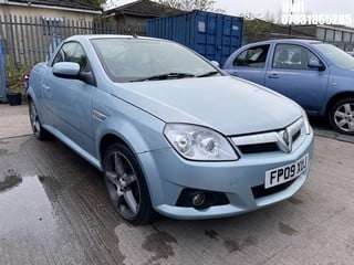 Location: Hull - 2009 VAUXHALL TIGRA EXCLUSIV Convertible REG: FP09XUJ, Keys: No, MOT Expiry date: 03/06/2024, 1364 Petrol, 5 Speed Manual Petrol, Former Keepers: 4