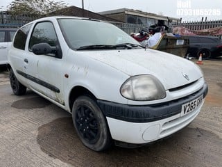 Location: Hull - 2000 RENAULT CLIO RT 3 Door Hatchback REG: V265GKH, Keys: No, MOT Expiry date: 24/03/2024, 1149 Petrol, 5 Speed Manual Petrol, Former Keepers: 8