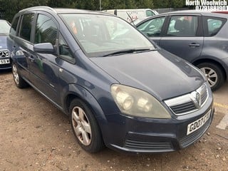 Location: North Woolwich - 2007 VAUXHALL ZAFIRA ENERGY MPV REG: GD07CTU, Keys: No, MOT Expiry date: 15/10/2023, 1796 Petrol, 5 Speed Manual Petrol, Former Keepers: 5