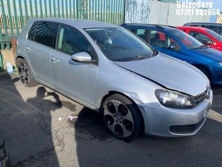 Location: Belvedere - 2011 VOLKSWAGEN GOLF SE TSI S-A 5 Door Hatchback REG: LM61WLG, Keys: No, MOT Expiry date: 24/03/2024, 1390 Petrol, 7 Speed S-Auto Petrol, Former Keepers: 5