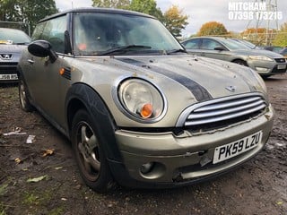 Location: Mitcham - 2009 MINI COOPER 3 Door Hatchback REG: PK59LZU, Keys: No, MOT Expiry date: 16/11/2024, 1598 Petrol, 6 Speed Manual Petrol, Former Keepers: 7