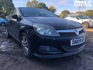 Location: Mitcham - 2009 VAUXHALL ASTRA SXI 16V 3 Door Hatchback REG: DN09HPA, Keys: No, MOT Expiry date: 23/08/2023, 1364 Petrol, 5 Speed Manual Petrol, Former Keepers: 5