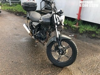 Location: Mitcham - 2019 LEXMOTO ZSB 125 EFi SK 125-8 E4 Motorcycle REG: HS19RWJ, Keys: No, MOT Expiry date: 18/05/2023, 124 Petrol, MANUAL, Former Keepers: 3