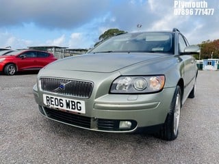 Location: Plymouth - 2006 VOLVO V50 SE SEMI-AUTO Estate REG: RE06WBG, Keys: No, MOT Expiry date: 04/07/2023, 2435 Petrol, 5 Speed Semi Auto Petrol, Former Keepers: 6