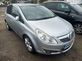 Location: North Woolwich - 2009 VAUXHALL CORSA DESIGN AUTO 5 Door Hatchback REG: KN09DFC, Keys: No, MOT Expiry date: 10/07/2025, 1364 Petrol, 5 Speed Auto Petrol, Former Keepers: 7