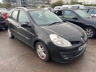 Location: North Woolwich - 2009 RENAULT CLIO DYNAMIQUE 16V Estate REG: WV09YCS, Keys: No, MOT Expiry date: 11/07/2024, 1149 Petrol, 5 Speed Manual Petrol, Former Keepers: 4