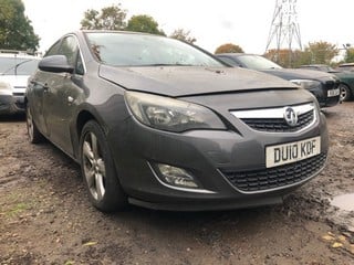 Location: Mitcham - 2010 VAUXHALL ASTRA SRI TURBO 5 Door Hatchback REG: DU10KDF, Keys: No, MOT Expiry date: 20/12/2024, 1364 Petrol, 6 Speed Manual Petrol, Former Keepers: 8