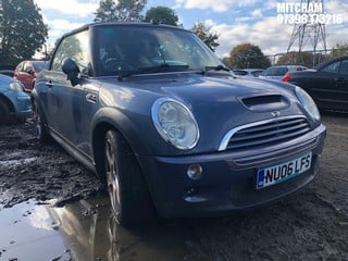 Location: Mitcham - 2006 MINI MINI COOPER S Convertible REG: NU06LFS, Keys: No, MOT Expiry date: 06/12/2024, 1598 Petrol, 6 Speed Manual Petrol, Former Keepers: 12