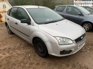 Location: Peterborough - 2006 FORD FOCUS LX 5 Door Hatchback REG: KD55WWP, Keys: No, MOT Expiry date: 23/02/2025, 1388 Petrol, 5 Speed Manual Petrol, Former Keepers: 8