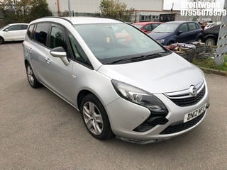 Location: BRENTWOOD - 2012 VAUXHALL ZAFIRA TOURER EXCLUSIV TU MPV REG: DN12NFU, 1362cc PETROL, 6 SPEED MANUAL PETROL, Former Keepers: 8, Keys: No, MOT: Expiry date12/07/2025