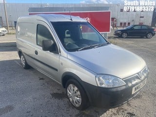 Location: South Wales - 2010 VAUXHALL COMBO 1700 CDTI Car Derived Van REG: WM10ZDD, Keys: No, MOT Expiry date: 12/10/2023, 1248 Diesel, 5 Speed Manual Diesel, Former Keepers: 4