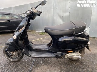 NOTE: ATF Registered Buyers ONLY - Location: South Wales - 1999 PIAGGIO  VESPA ET4 Scooter REG: V726LGH, Keys: No, MOT Expiry date: 09/02/2022, 124 Petrol, Auto, Former Keepers: 10