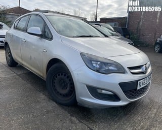 Location: Hull - 2012 VAUXHALL ASTRA EXCLUSIV CDTI ECOFL 5 Door Hatchback REG: KV62OHB, Keys: Yes, MOT Expiry date: 10/07/2024, 1686 Diesel, 6 Speed Manual Diesel, Former Keepers: 5