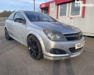 Location: Hull - 2008 VAUXHALL ASTRA SRI 3 Door Hatchback REG: YA57OJW, Keys: No, MOT Expiry date: 30/01/2024, 1796 Petrol, 5 Speed Manual Petrol, Former Keepers: 10