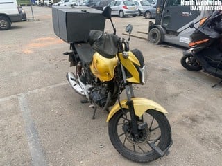 Location: North Woolwich - 2016 HONDA GLR 125 1WH-F Motorcycle REG: LB65UAZ, Keys: No, MOT Expiry date: 26/04/2023, 125 Petrol, MANUAL, Former Keepers: 5