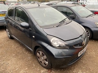 Location: North Woolwich - 2006 TOYOTA AYGO+ VVT-I 3 Door Hatchback REG: RO56HTC, Keys: No, MOT Expiry date: 26/04/2025, 998 Petrol, 5 Speed Manual Petrol, Former Keepers: 13