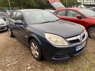 Location: North Woolwich - 2008 VAUXHALL VECTRA EXCLUSIV 5 Door Hatchback REG: RF08UJA, Keys: No, MOT Expiry date: 25/02/2025, 1796 Petrol, 5 Speed Manual Petrol, Former Keepers: 5