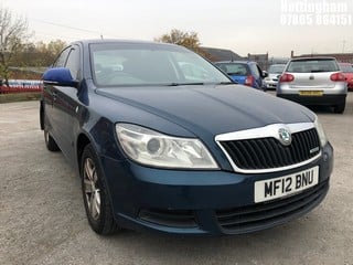 Location: Nottingham - 2012 SKODA OCTAVIA GREENLINE TDI CR 5 Door Hatchback REG: MF12BNU, Keys: Yes, MOT Expiry date: 11/01/2025, 1598 Diesel, 5 Speed Manual Diesel, Former Keepers: 6