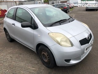 Location: Brentwood - 2006 TOYOTA YARIS T2 3 Door Hatchback REG: WR55KKL, Keys: No, MOT Expiry date: 14/11/2024, 998 Petrol, 5 Speed Manual Petrol, Former Keepers: 15