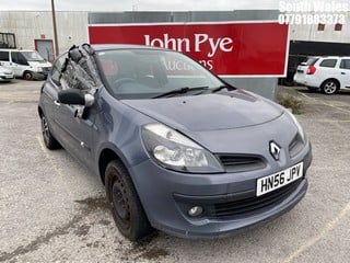 Location: South Wales - 2006 RENAULT CLIO EXPRESSION 3 Door Hatchback REG: HN56JPV, Keys: No, MOT Expiry date: 17/05/2024, 1149 Petrol, 5 Speed Manual Petrol, Former Keepers: 7