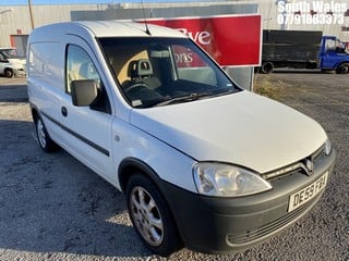 Location: South Wales - 2009 VAUXHALL COMBO 1700 CDTI Car Derived Van REG: DE59FBA, Keys: No, MOT Expiry date: 15/08/2024, 1248 Diesel, 5 Speed Manual Diesel, Former Keepers: 7